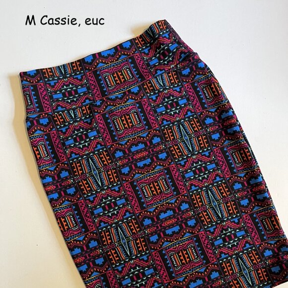 Medium Lularoe Cassie pencil skirt, black with multi colored SW design - Picture 1 of 2